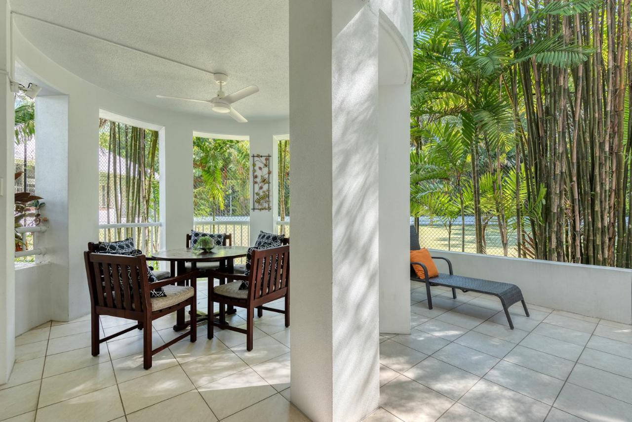 The Beach Club Premium Private Apartments Palm Cove Exterior foto