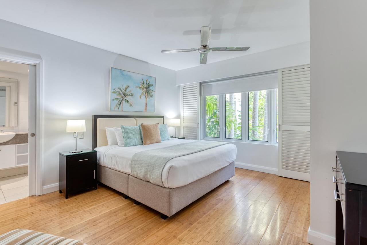 The Beach Club Premium Private Apartments Palm Cove Exterior foto