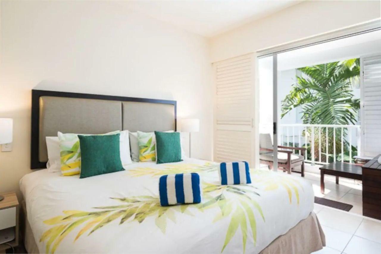 The Beach Club Premium Private Apartments Palm Cove Exterior foto